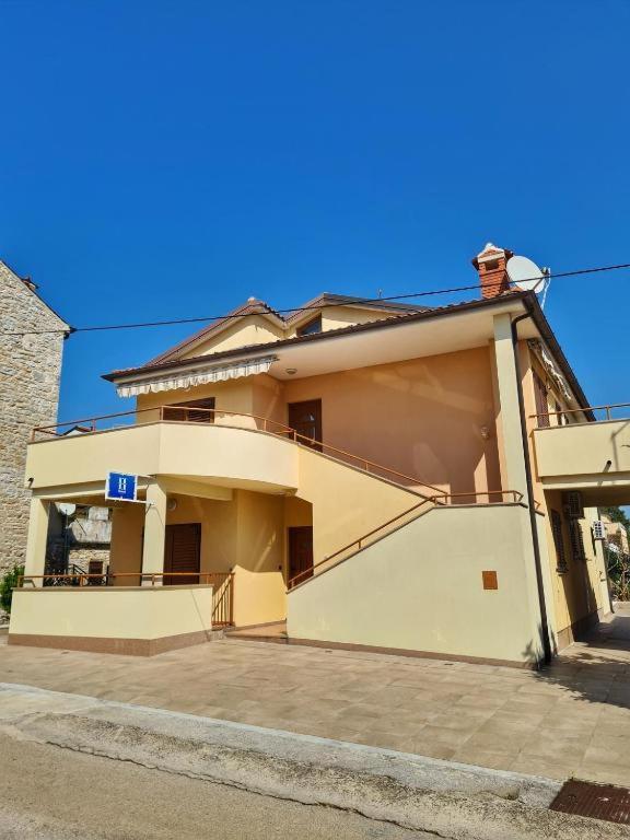 Apartments Manuel Novigrad Istria Eksteriør bilde